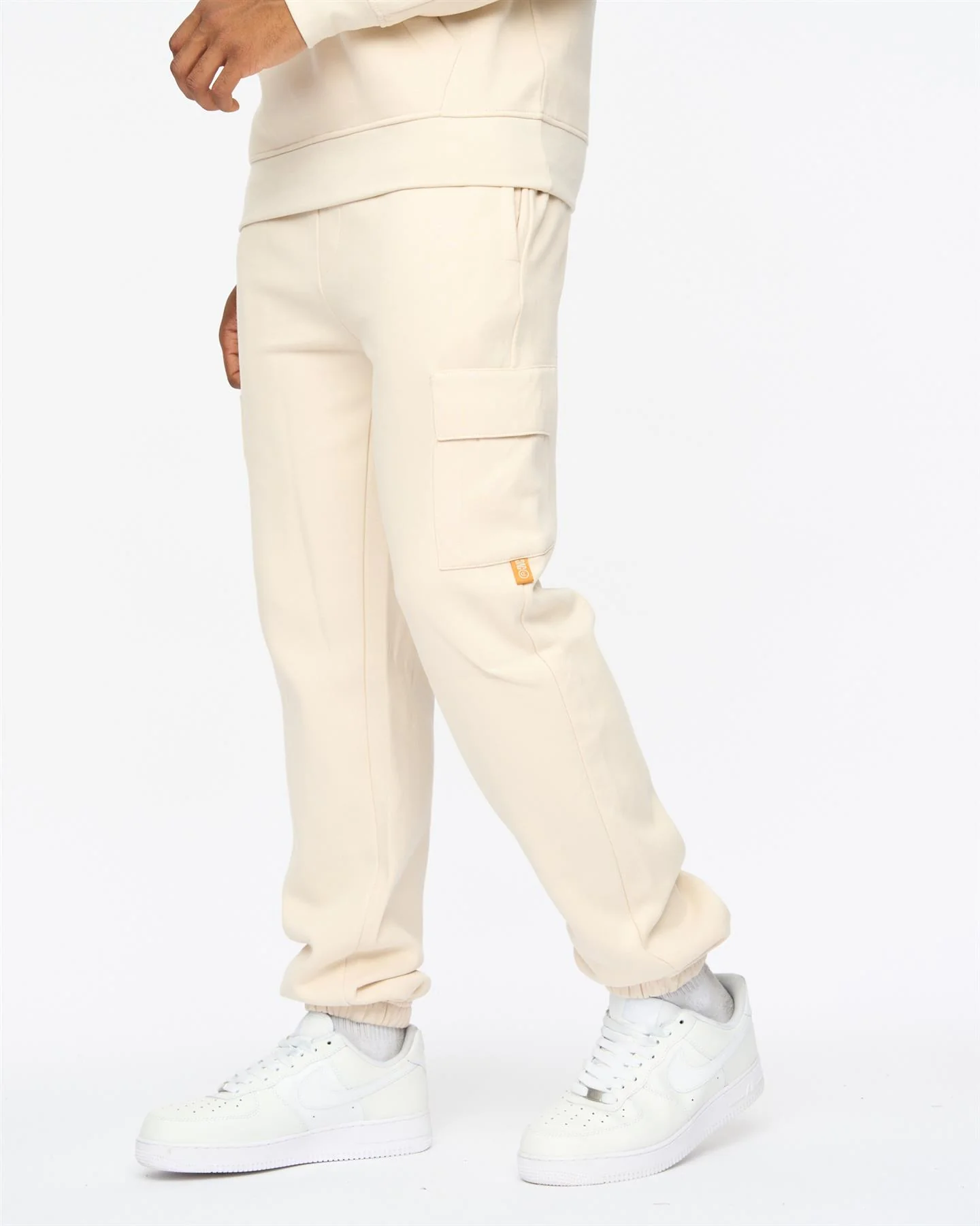 Adamsberg Joggers Off White - Image 3